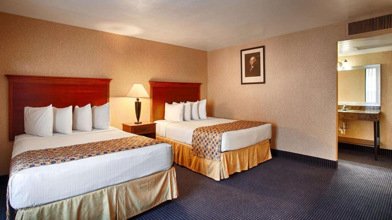 ארלינגטון Hotel Pentagon מראה חיצוני תמונה